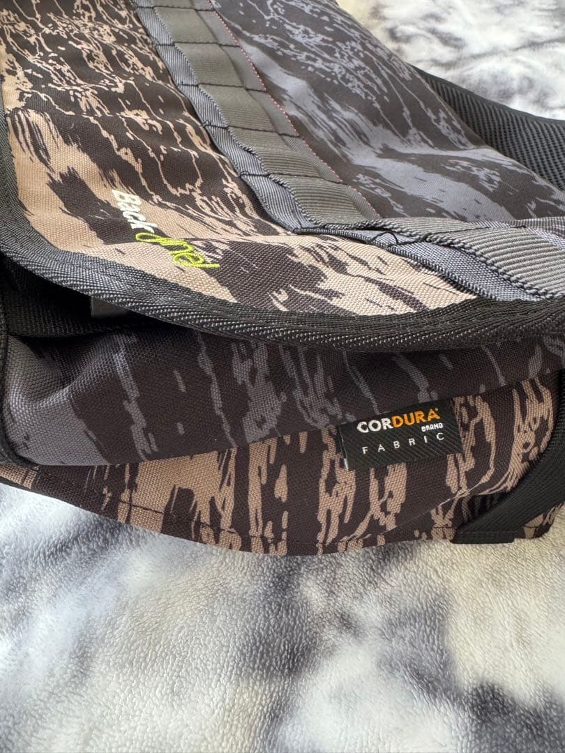 Back Channel メッセンジャーバッグ