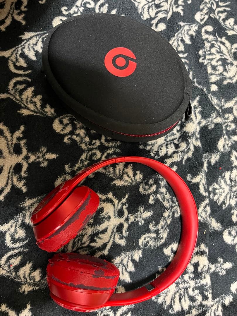 BT ON SOLOHD V2 値段交渉あり耳のところ破けてますがそこだけです