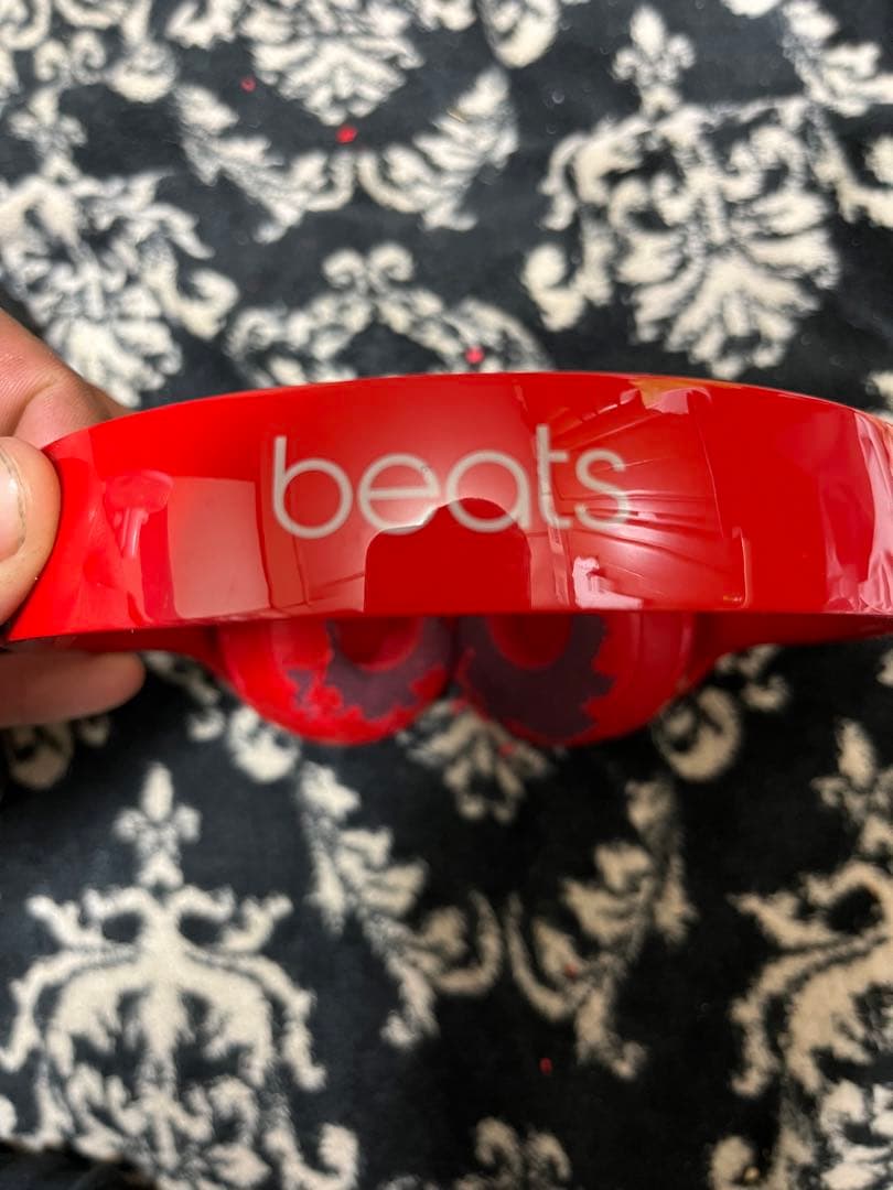 BT ON SOLOHD V2 値段交渉あり耳のところ破けてますがそこだけです