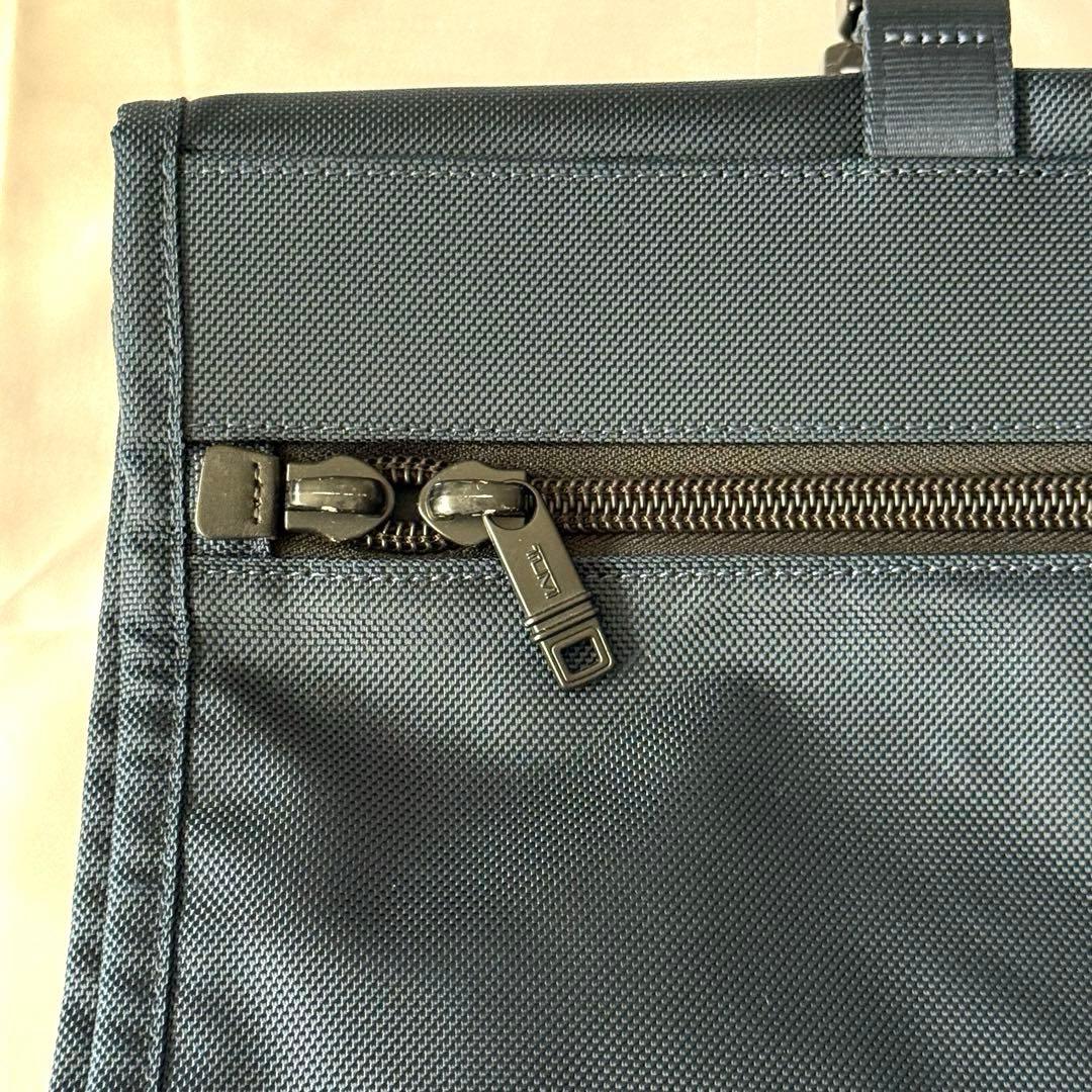 TUMI × SHIPS コラボ ガーメントバッグ ネイビー