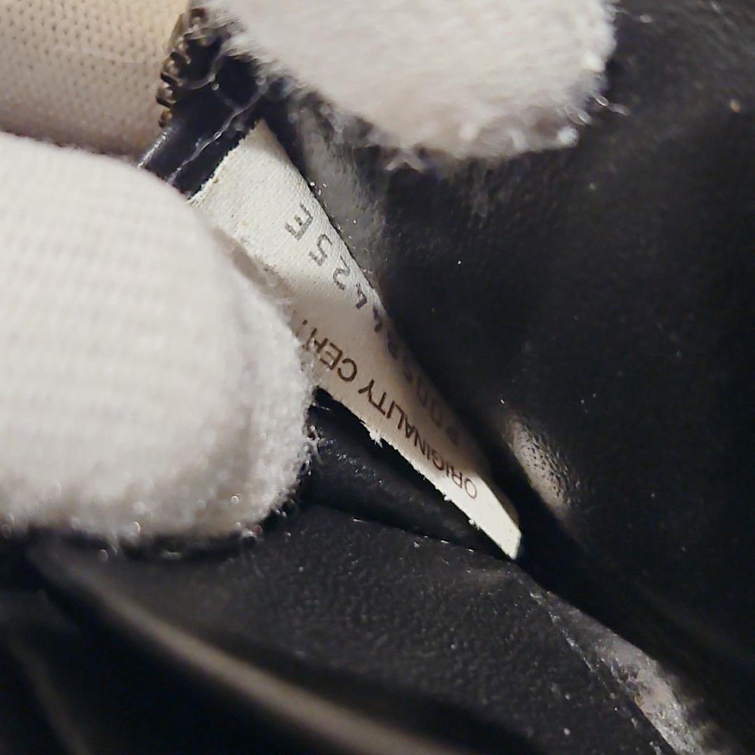 ボッテガヴェネタ ケース イントレチャート ラウンドファスナー 黒