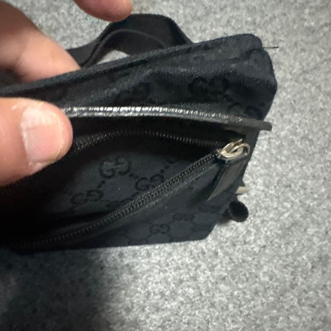 GUCCI ボディバッグ ブラック GGパターン