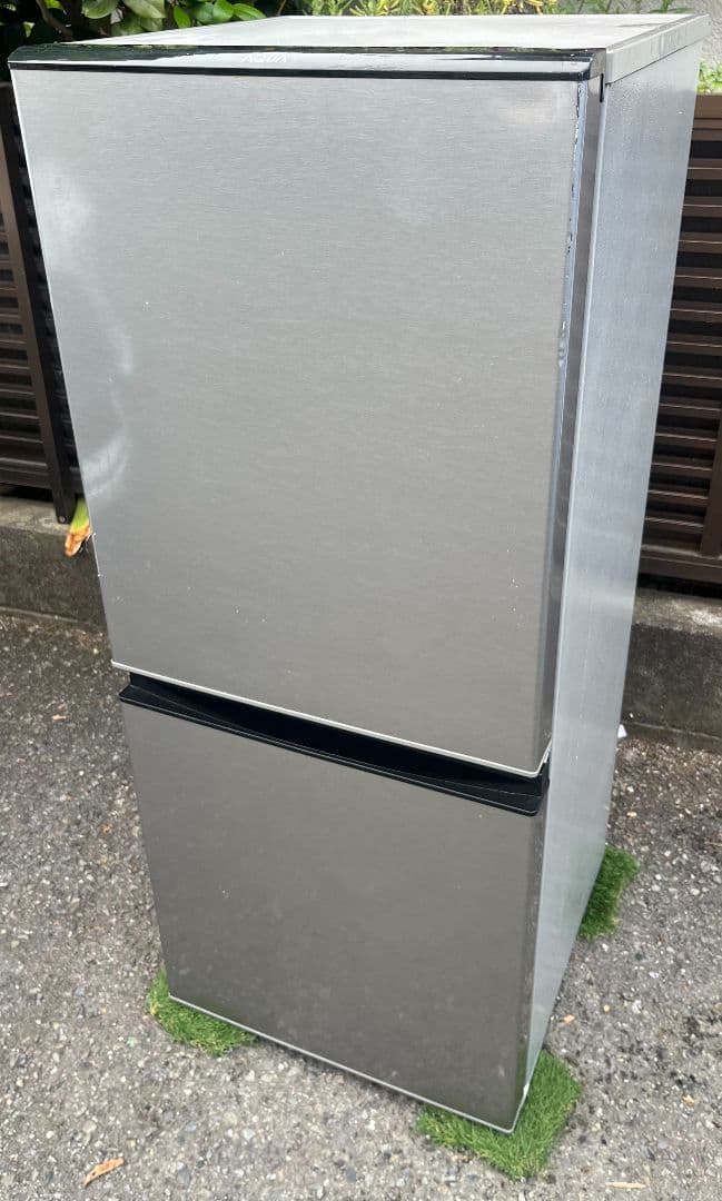 特価アクア冷凍冷蔵庫126L 横縞模様　LED照明静音設計自動霜取り機能付19年