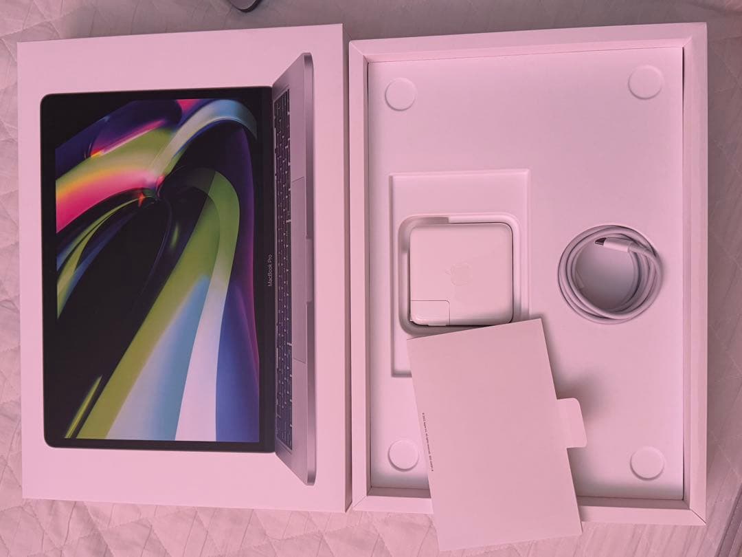 Apple MacBook Pro 13インチ 16GB 256GB