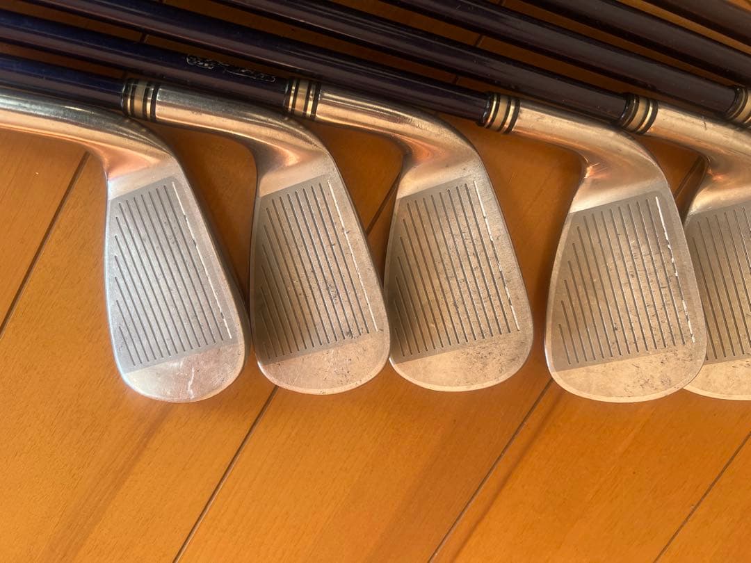 ゼクシオ10アイアンセット8本