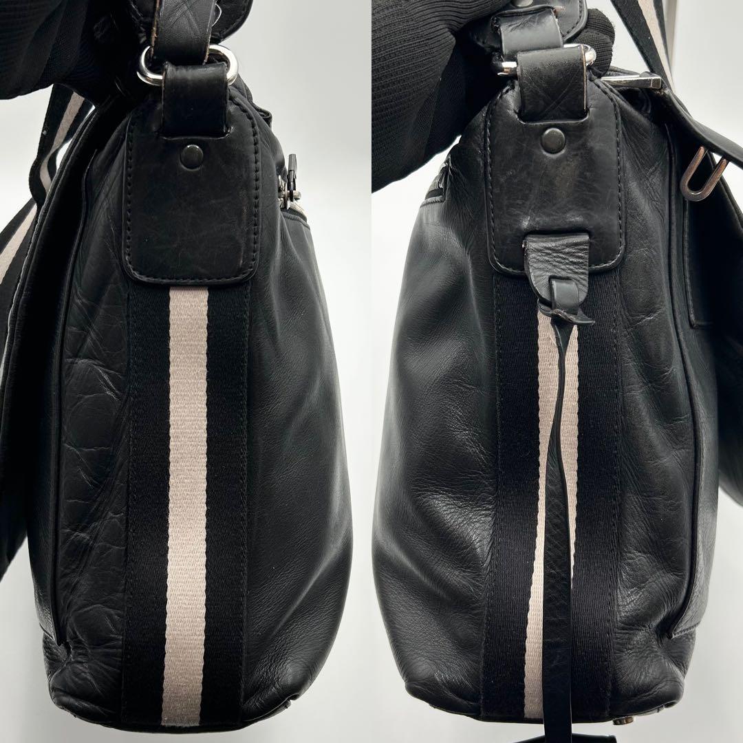 BALLYY メッセンジャーバッグ ショルダー 黒 A4収納可 トレスポ 大容量