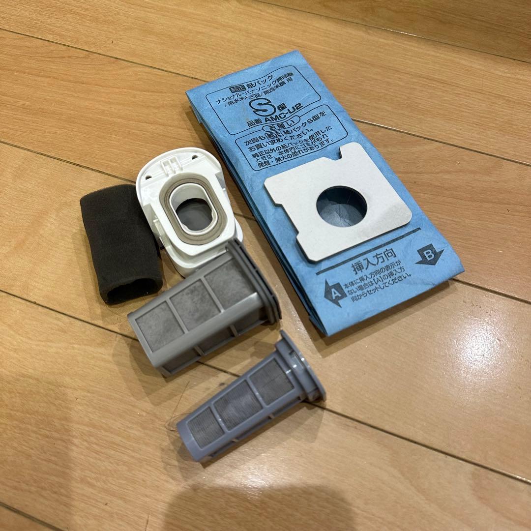 ② Panasonic 掃除機　クリーンドック　セパレートコードレス