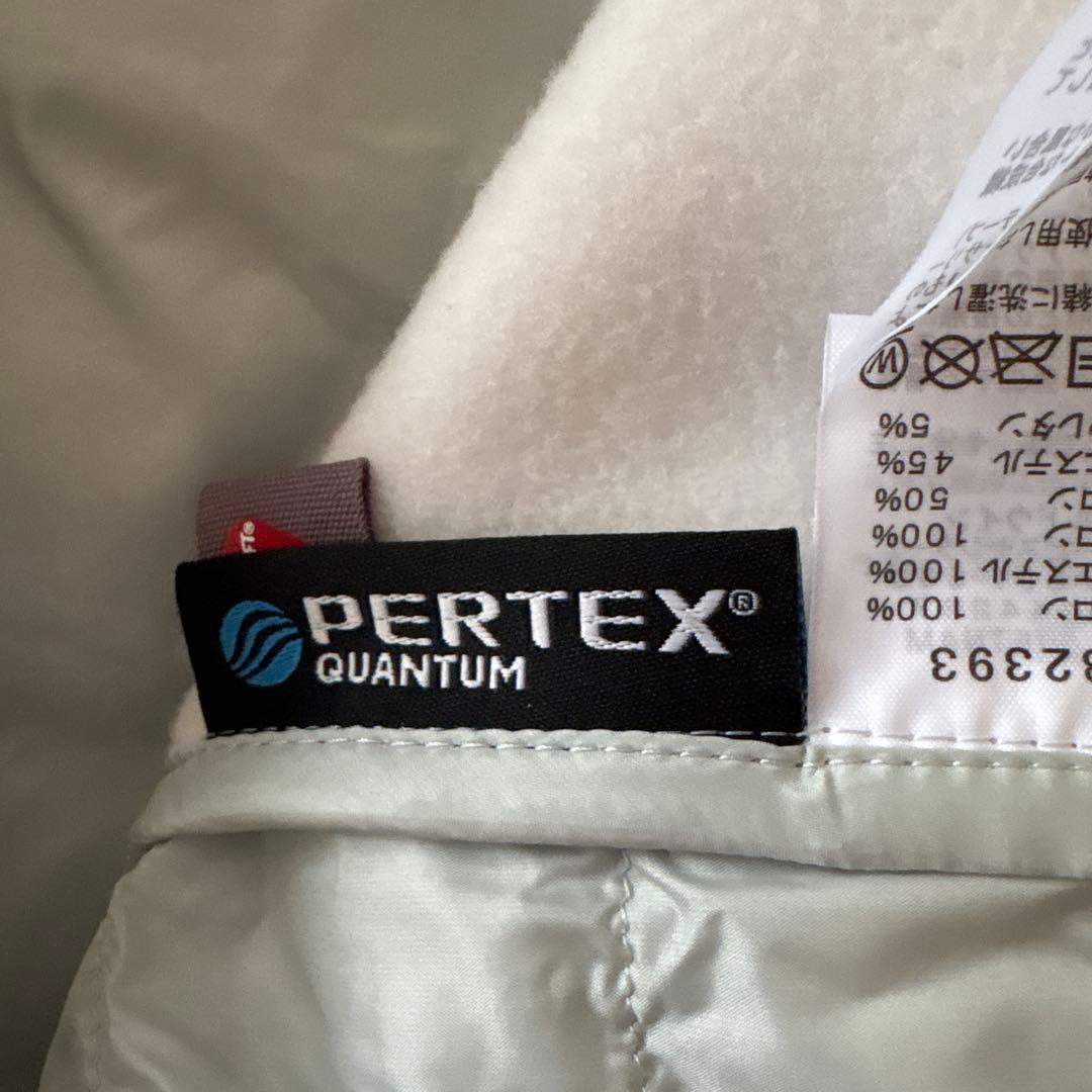 新品未使用タグ付き♪ ザ・ノース・フェイス　レッドランフーディ レディース