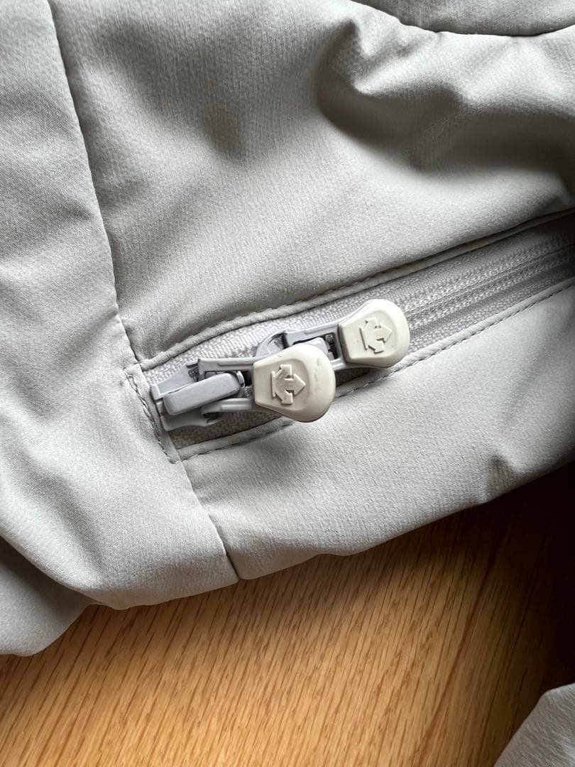 【デサント】 水沢ダウンアンカー