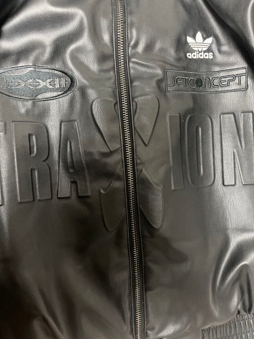 adidasバイカージャケット