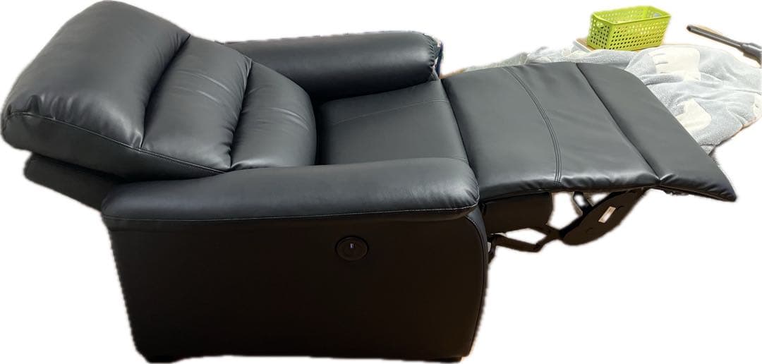 3/11まで　レザーリクライニング電動ソファ 1人掛け　ニトリ