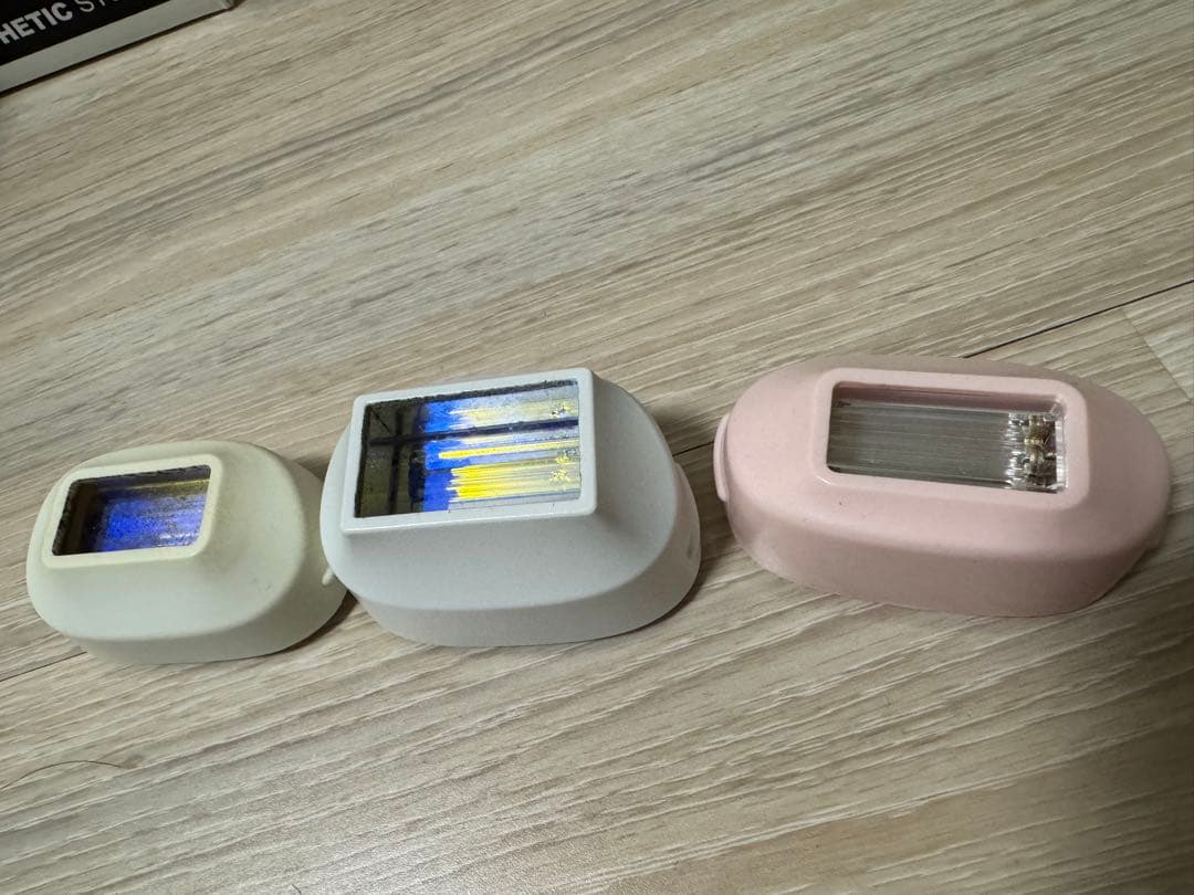 売*。様 ケノン 脱毛器 本体＋カートリッジ3種 ストロング 焦げ汚れあり 動作