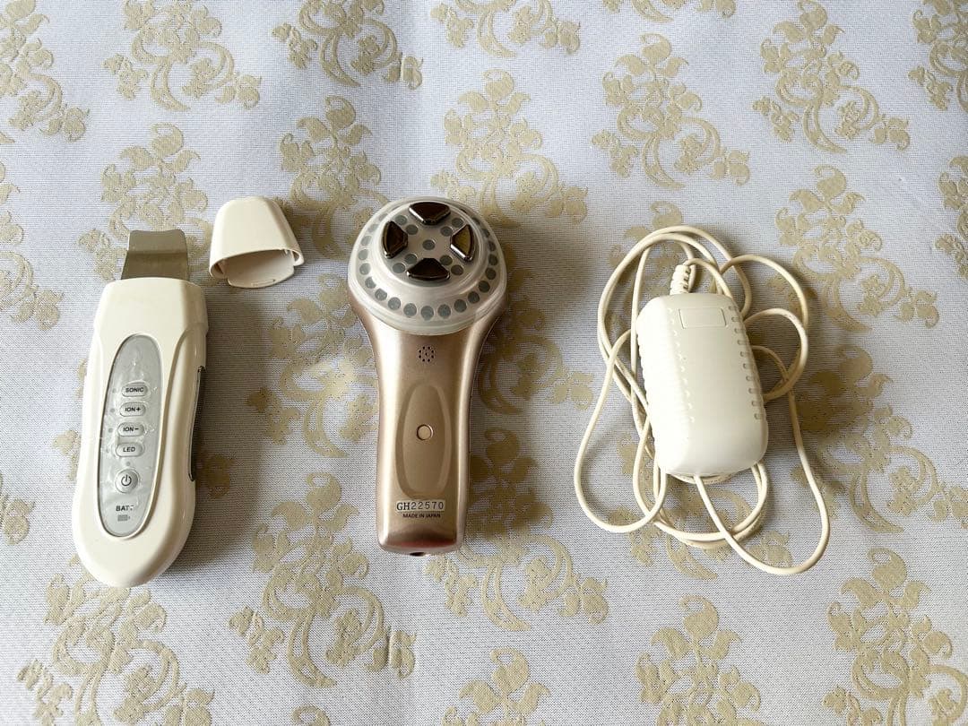 美顔器 ドクターアリーボ&角質除去