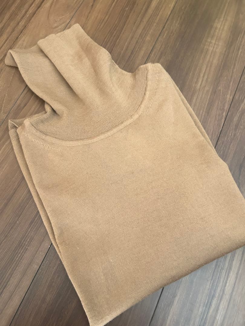 maxmara ベージュ タートルネックニットLサイズ