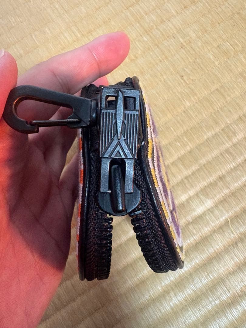 ブラックミーンズ　ケース サークルポーチ　レイカーズ