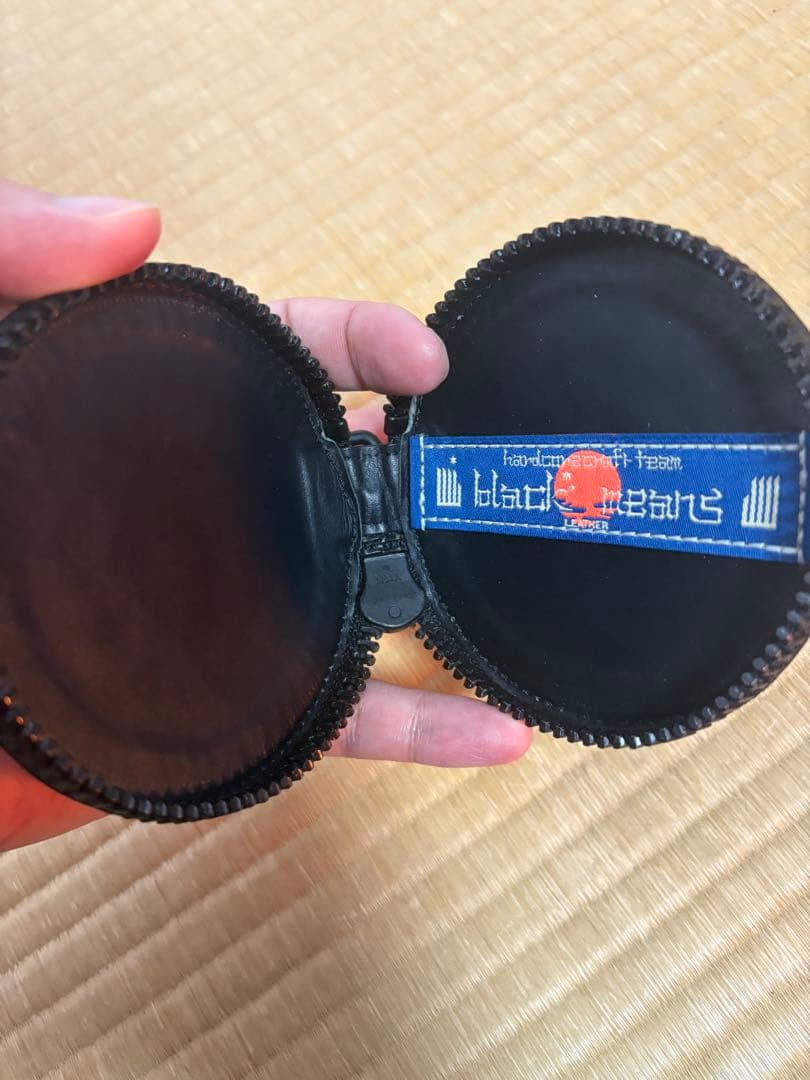 ブラックミーンズ　ケース サークルポーチ　レイカーズ