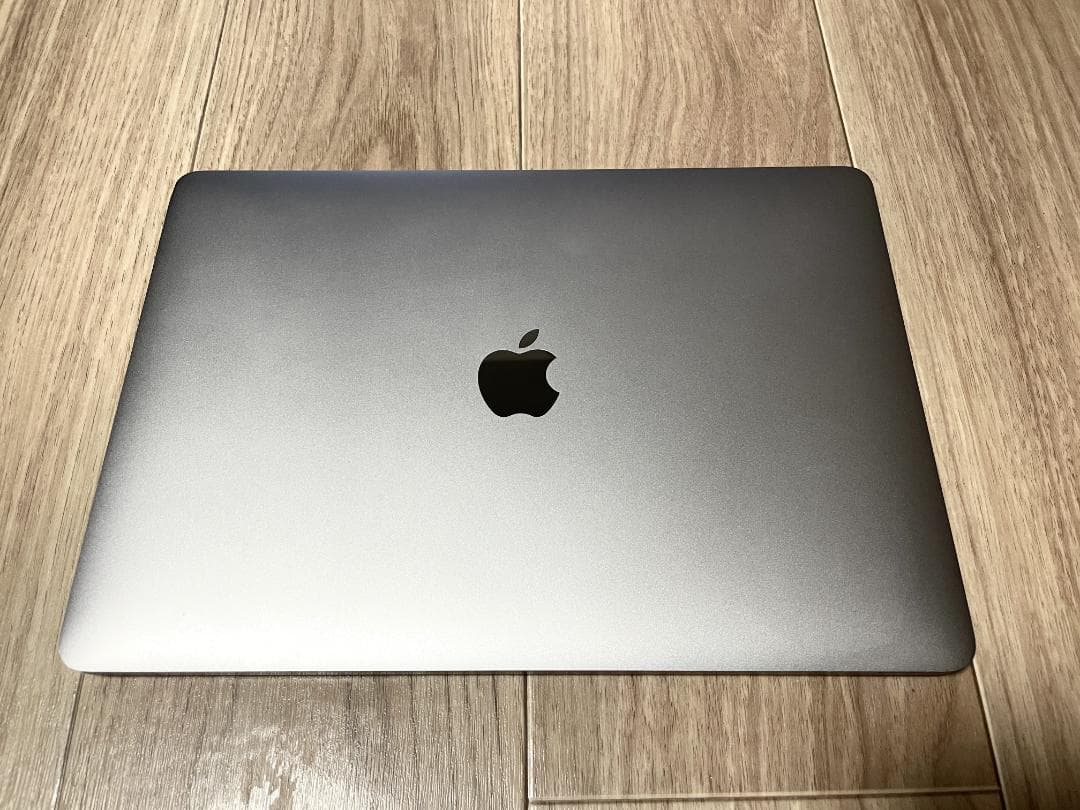 MacBook Pro 13インチ 2017 メモリ16GB 箱・純正充電器付き