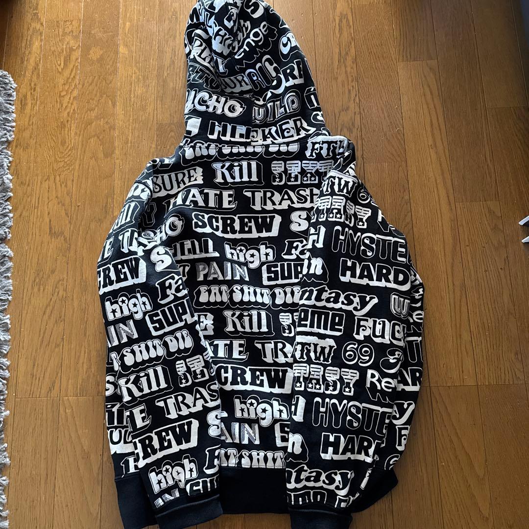 シュプリーム　ヒステリックグラマーコラボ