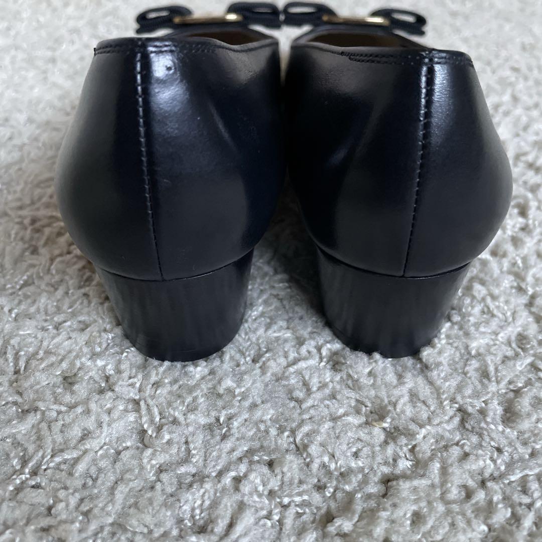 【美品】Ferragamo フェラガモ 6C黒 パンプス ヴァラ