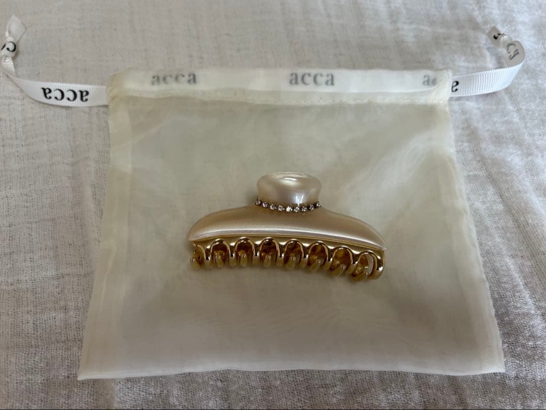 acca ニューコラーナクリップ　Mサイズ （ヘアクリップ）