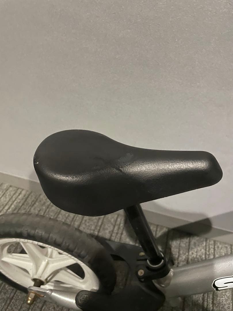 ストライダー プロ　STRIDER PRO (シルバー) ※直接引取