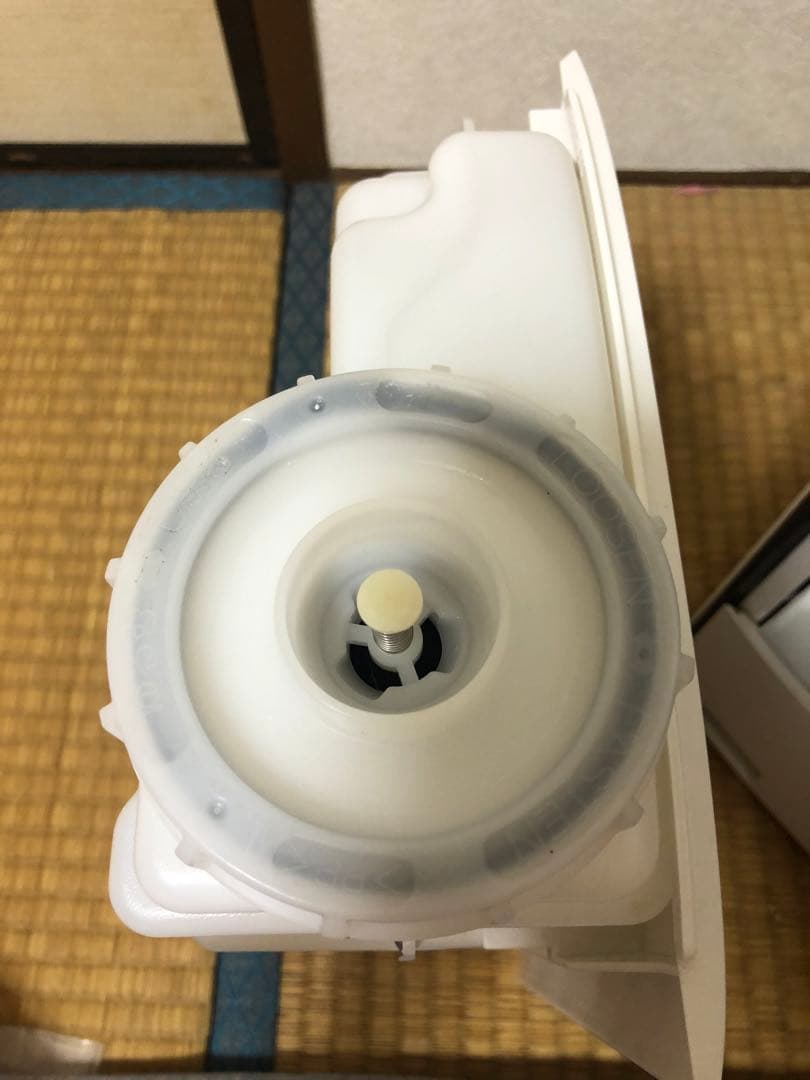 SHARP イオン加湿器 KI-SX70-W ホワイト