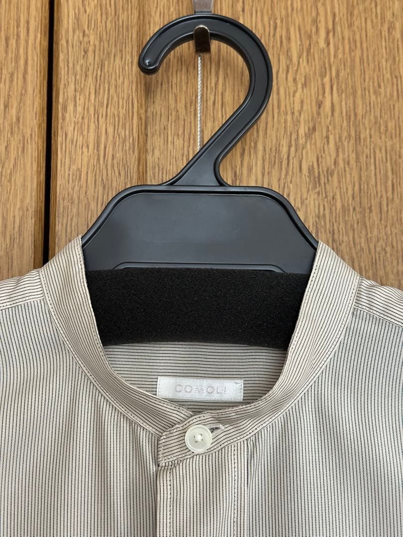 COMOLI ストライプ バンドカラーシャツ size 0