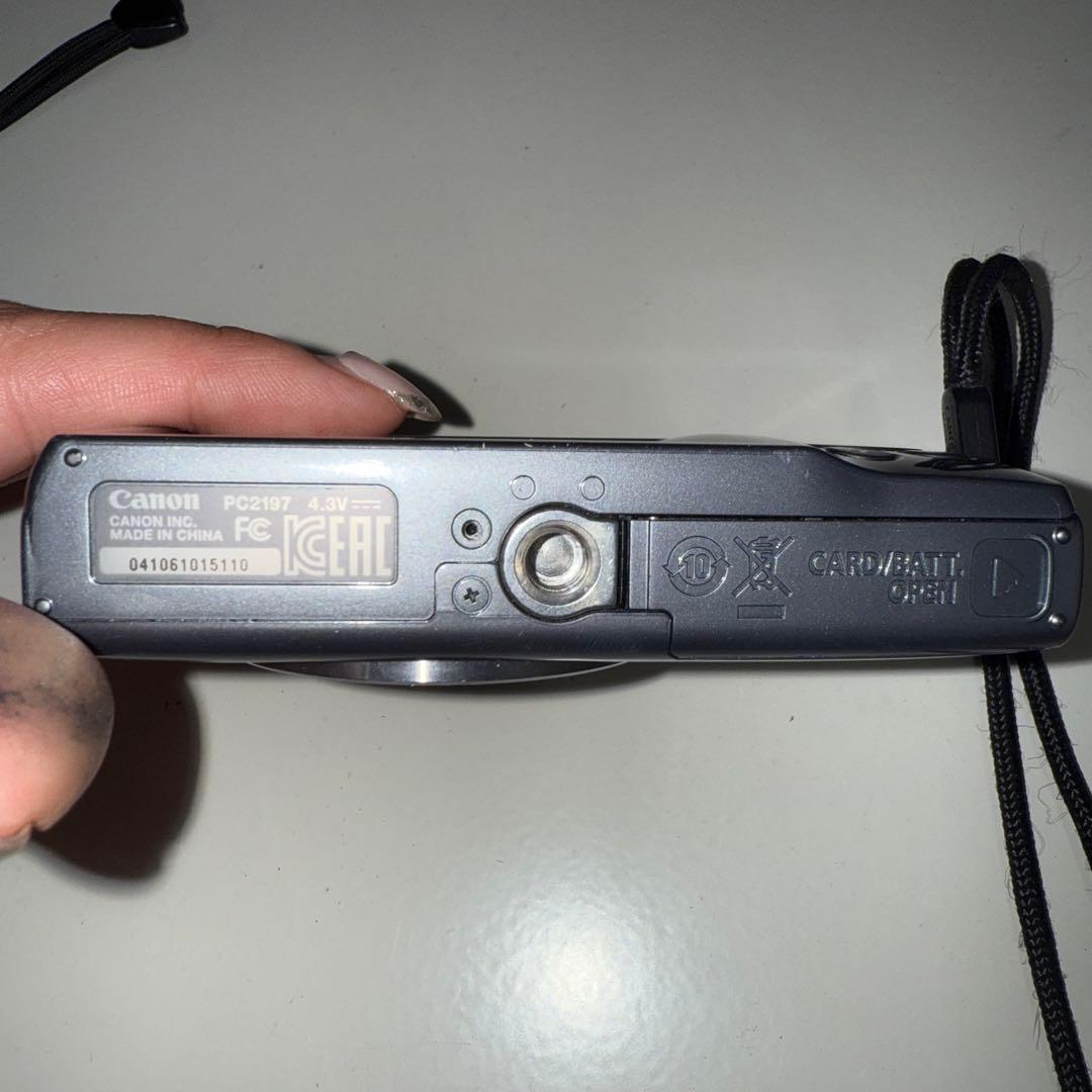 Canon キャノン　IXY150 グレー　デジタルカメラ 動作未確認　中古美品