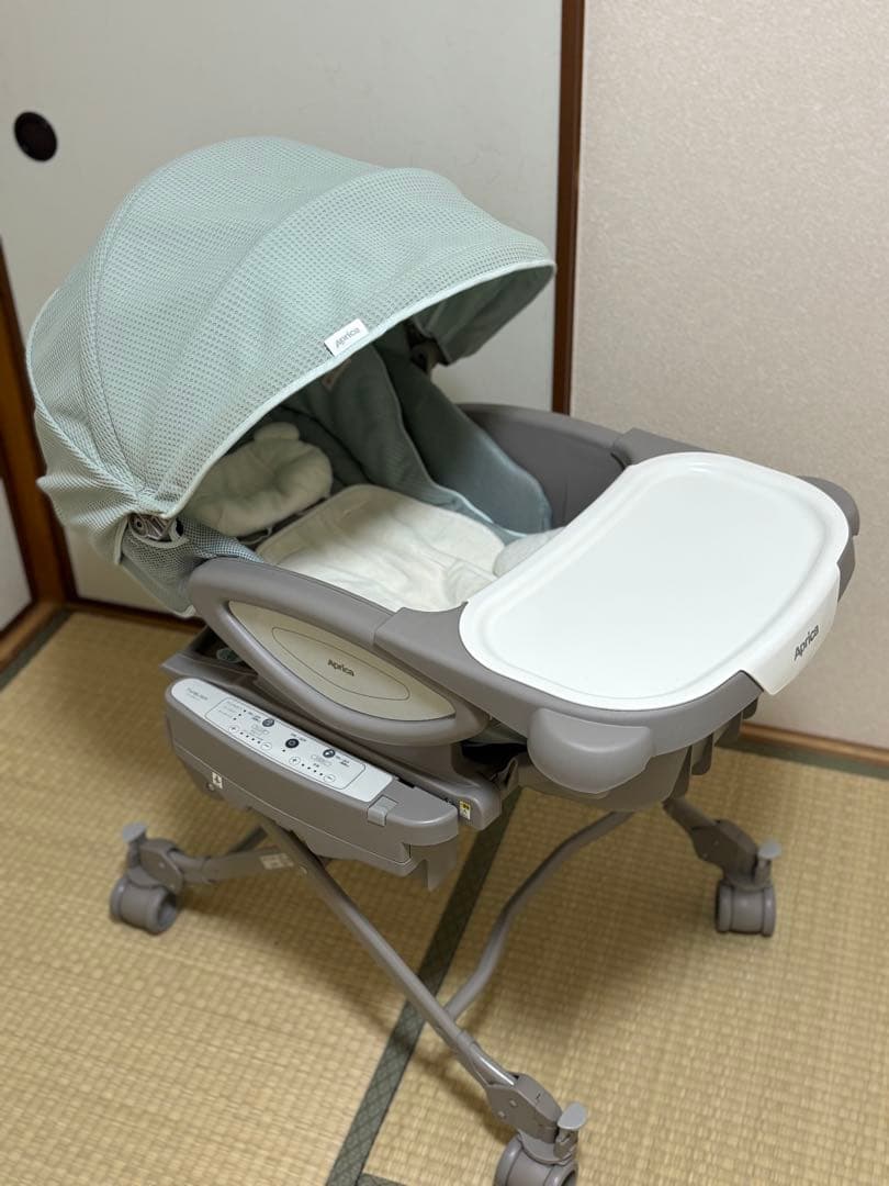 【美品】Aprica ユラリズムオートプレミアム ピスタチオ