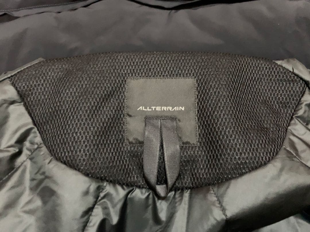 DESCENTE ALLTERRAIN インサレーテッドアクティブジャケットS