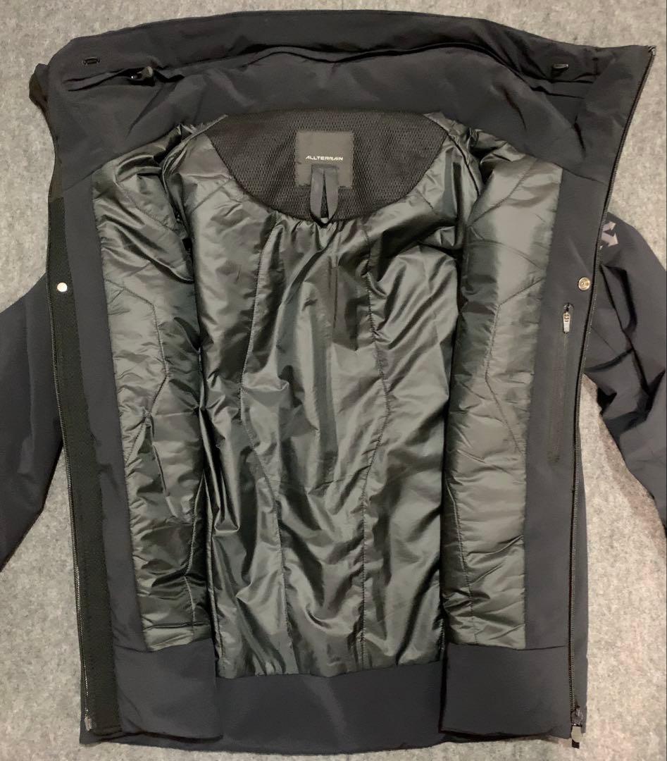 DESCENTE ALLTERRAIN インサレーテッドアクティブジャケットS