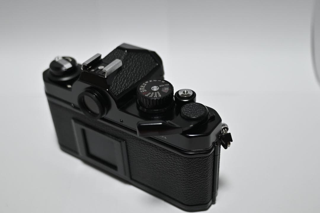 Nikon newFM2 フィルム一眼レフカメラ