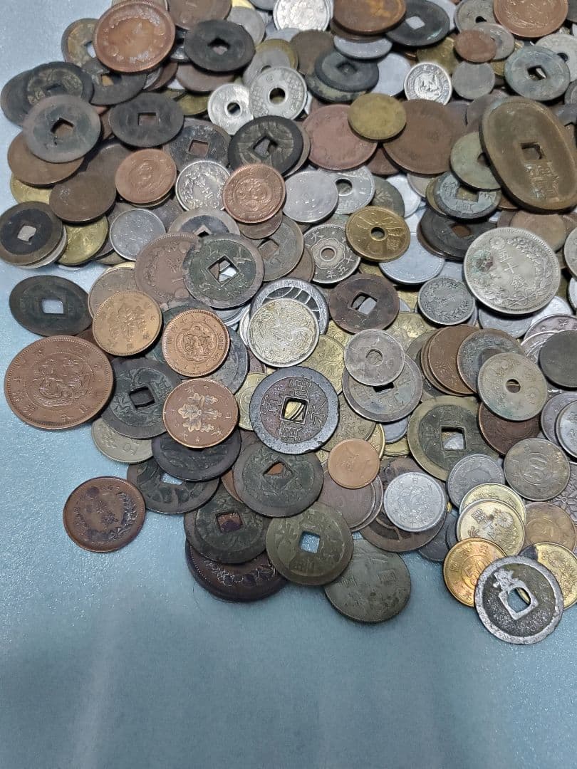 古銭 銀貨 雑銭　たっぷり約３１００g　まとめ売り