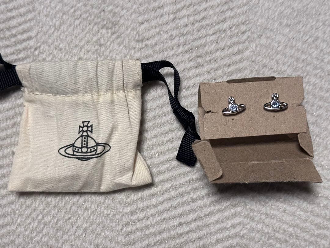 Vivienne Westwood ピアス ま