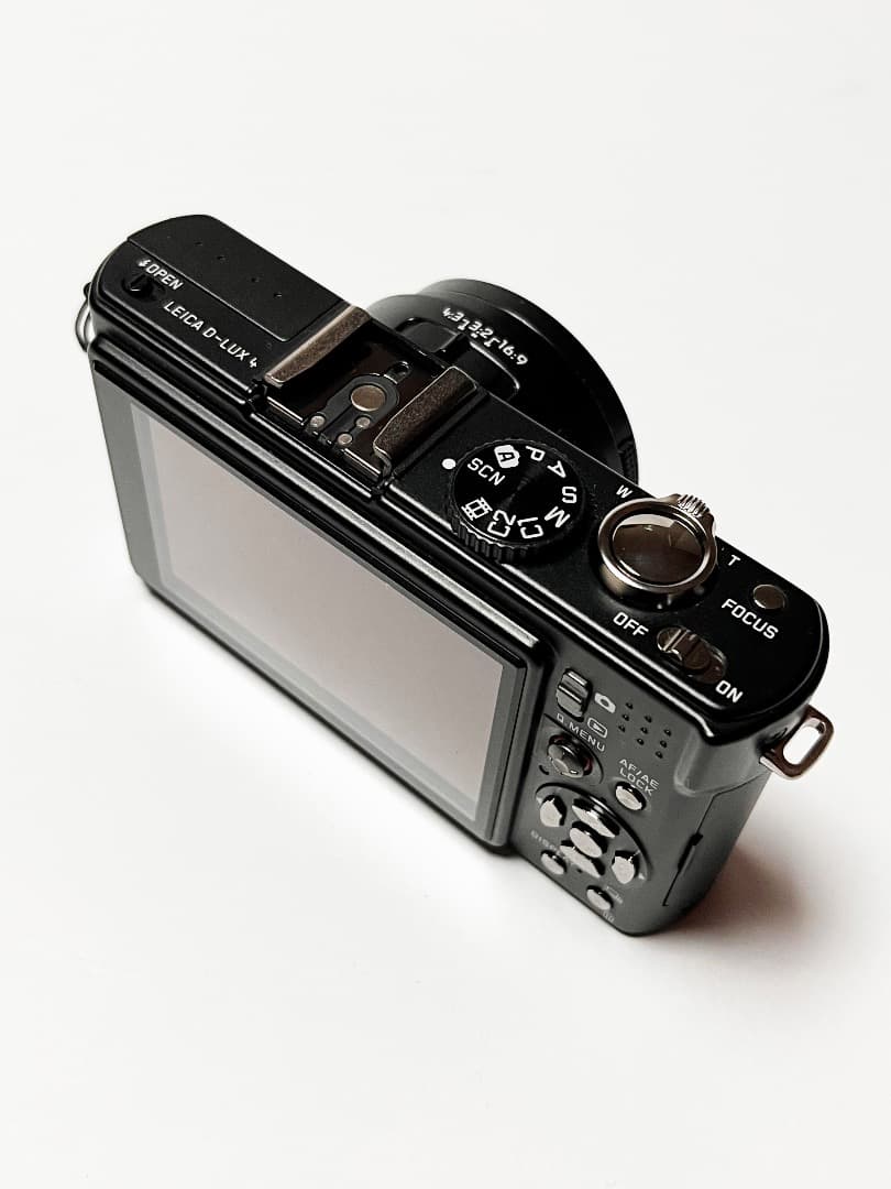 Leica D-lux4 純正グリップ付　中古 比較的美品です