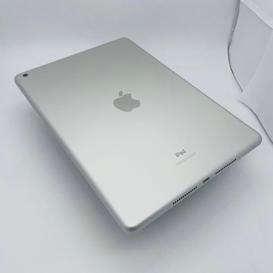 S 超美品　iPad 7 第7世代　128 GB Wi-Fi シルバー　本体