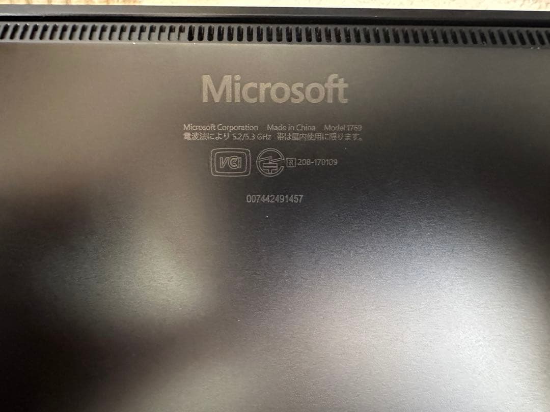 安売！！ 美品 Microsoft Surface Laptop 2 ブラック