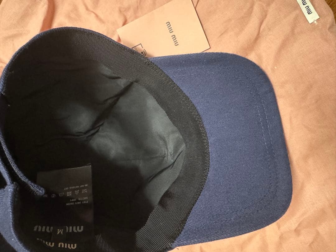 ★週末限定SALE★miu miu ネイビー キャップ