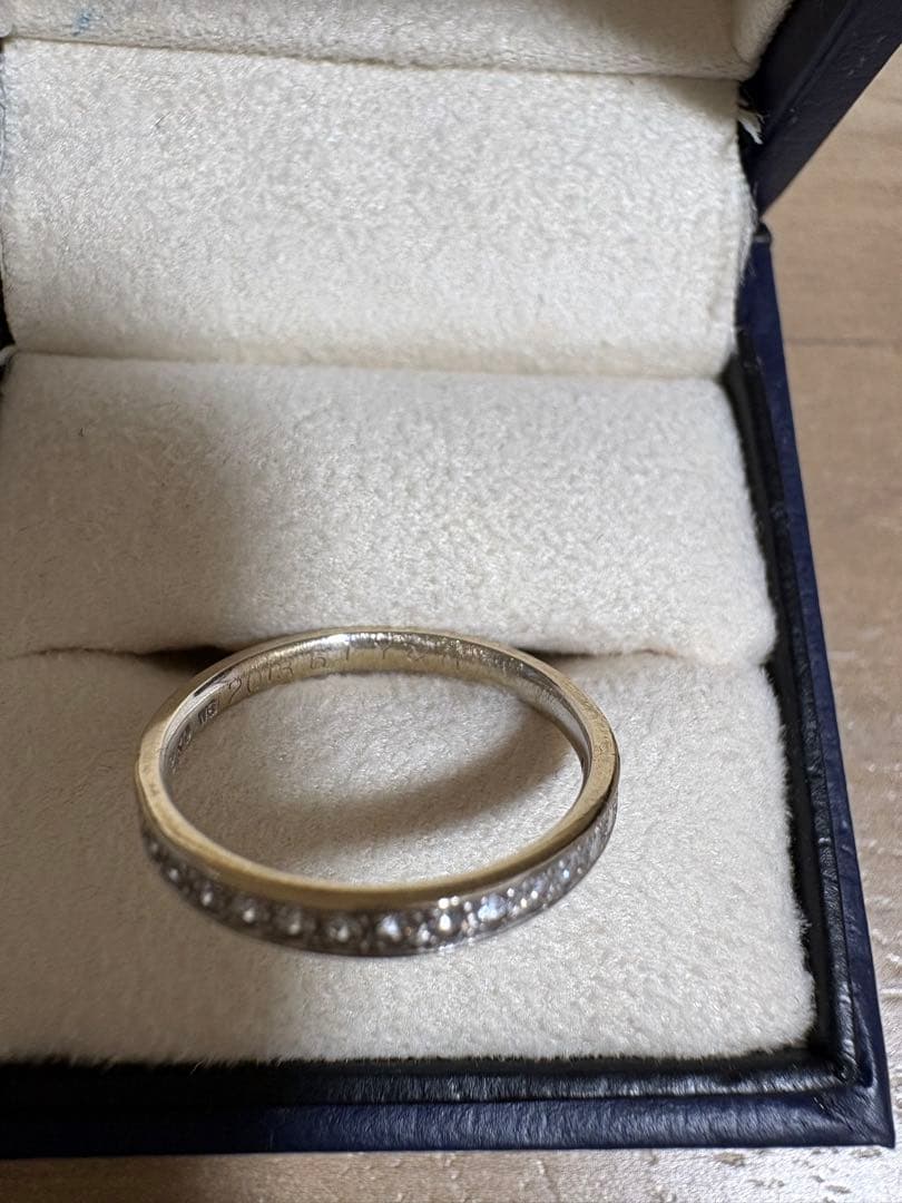 ハーフエタニティリング