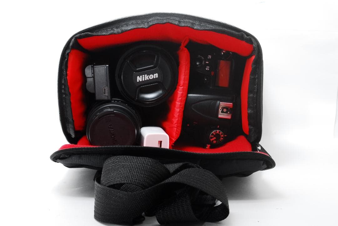 バック付 Nikon D7000 ダブルズーム 18-105＋300mm