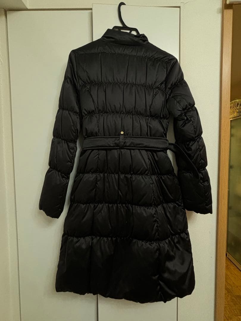 美品　エポカ　ベルテットダウンコート　黒　ロング　ベルト　綺麗め　上品　三陽商会