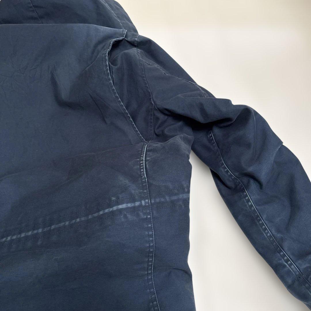 セール商品‼️Carhartt ネイビー フード付きジャケットLサイズ