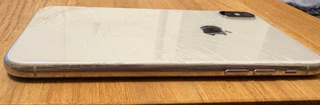 【背面割れ】Apple iPhoneX 64GB 本体SIMフリー　シルバー