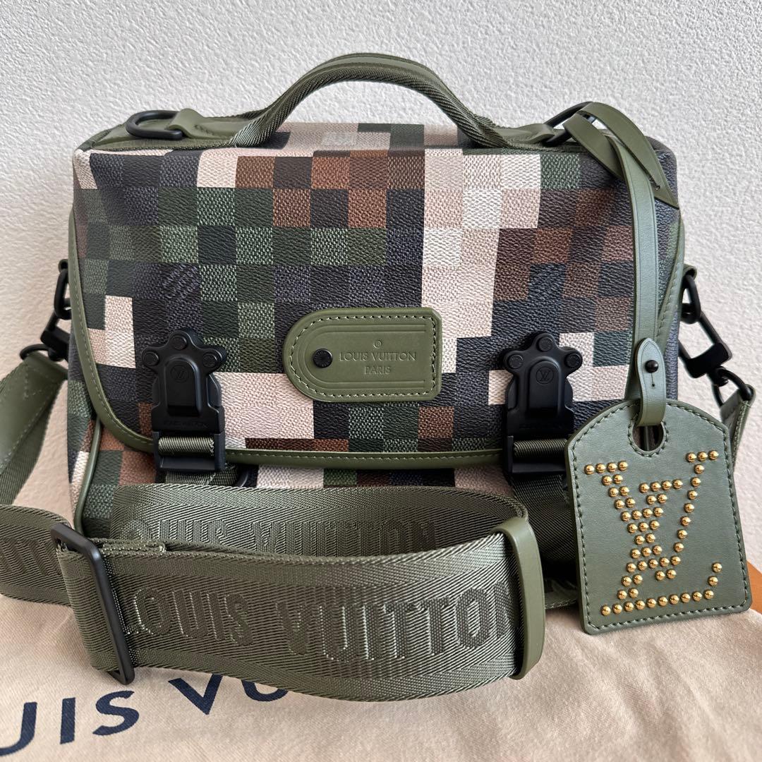 [LOUIS VUITTON]ルイヴィトントレイルメッセンジャー ダモフラージュ