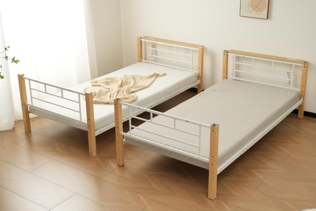 赤字価格！コンセント付き二段ベッド　ロフトベッド 分割可能　WHITE