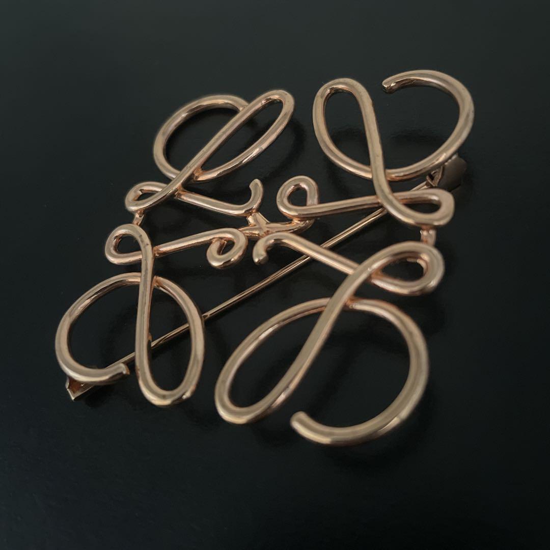 良品　オールド　ロエベ　アナグラムモチーフ　ブローチ　メタル　ピンクゴールド