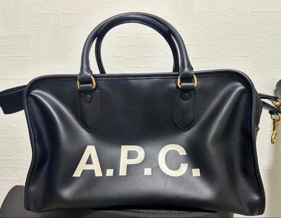 希少限定品2018aw APC ボストンバック　ボウリングバッグ　トート　レザー