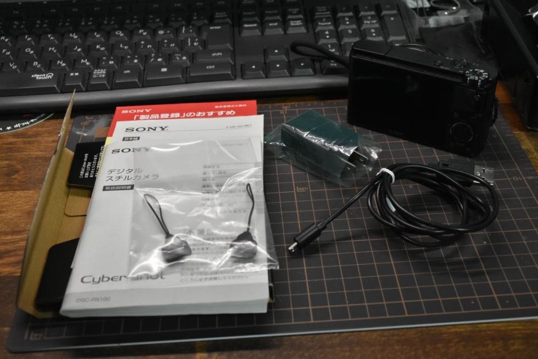 デジタルカメラ Cyber-shot DSC-RX100