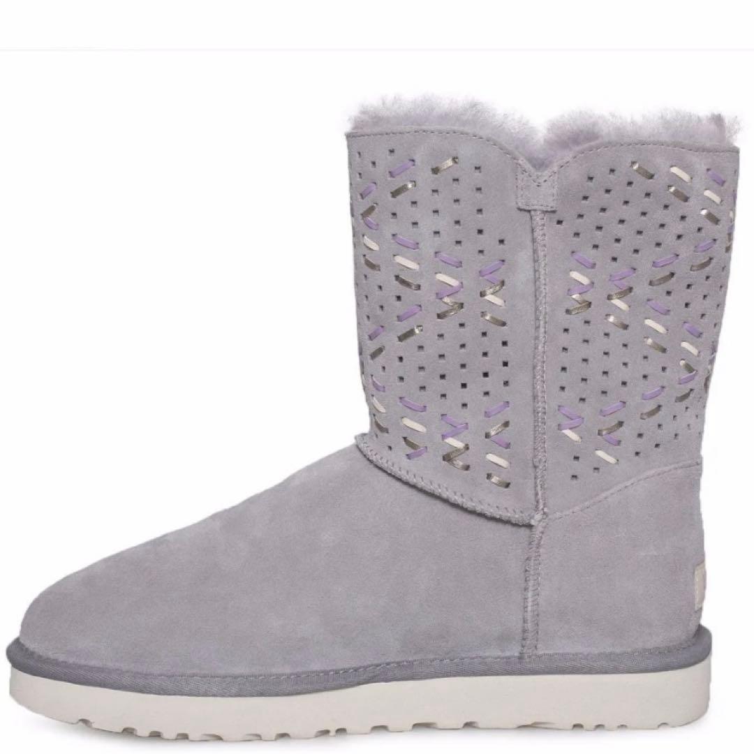 【新品未使用・箱付き】UGG ムートン ベイリーボタン テワノブーツ 23cm