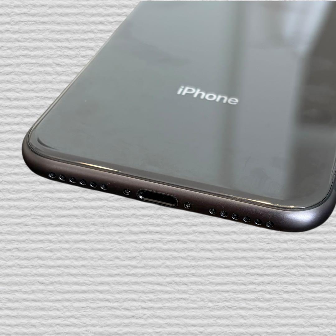 《Apple》iPhone8 64GB バッテリー残量82% スペースグレー